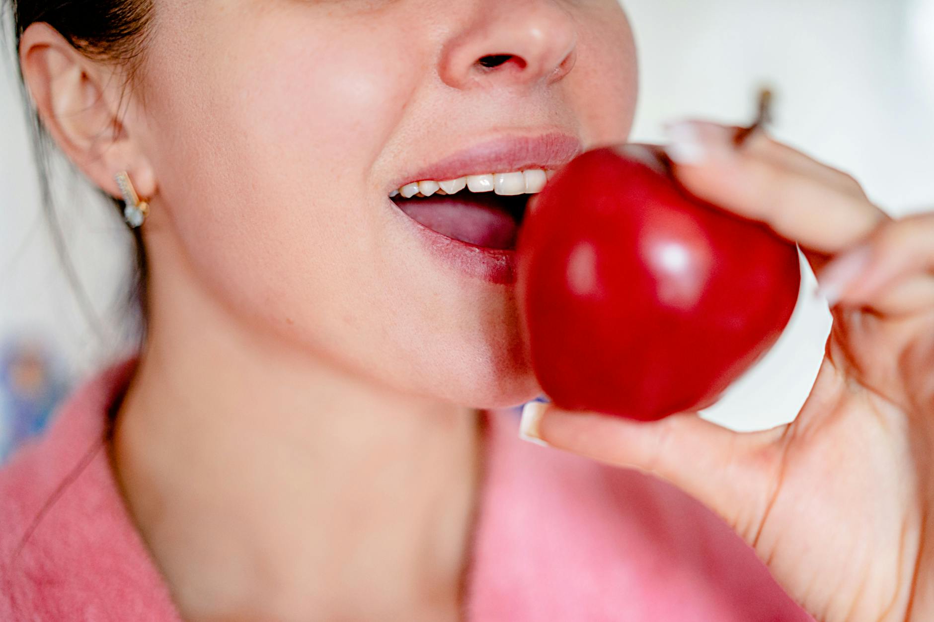 Alimentos prohibidos con carillas dentales — qué evitar